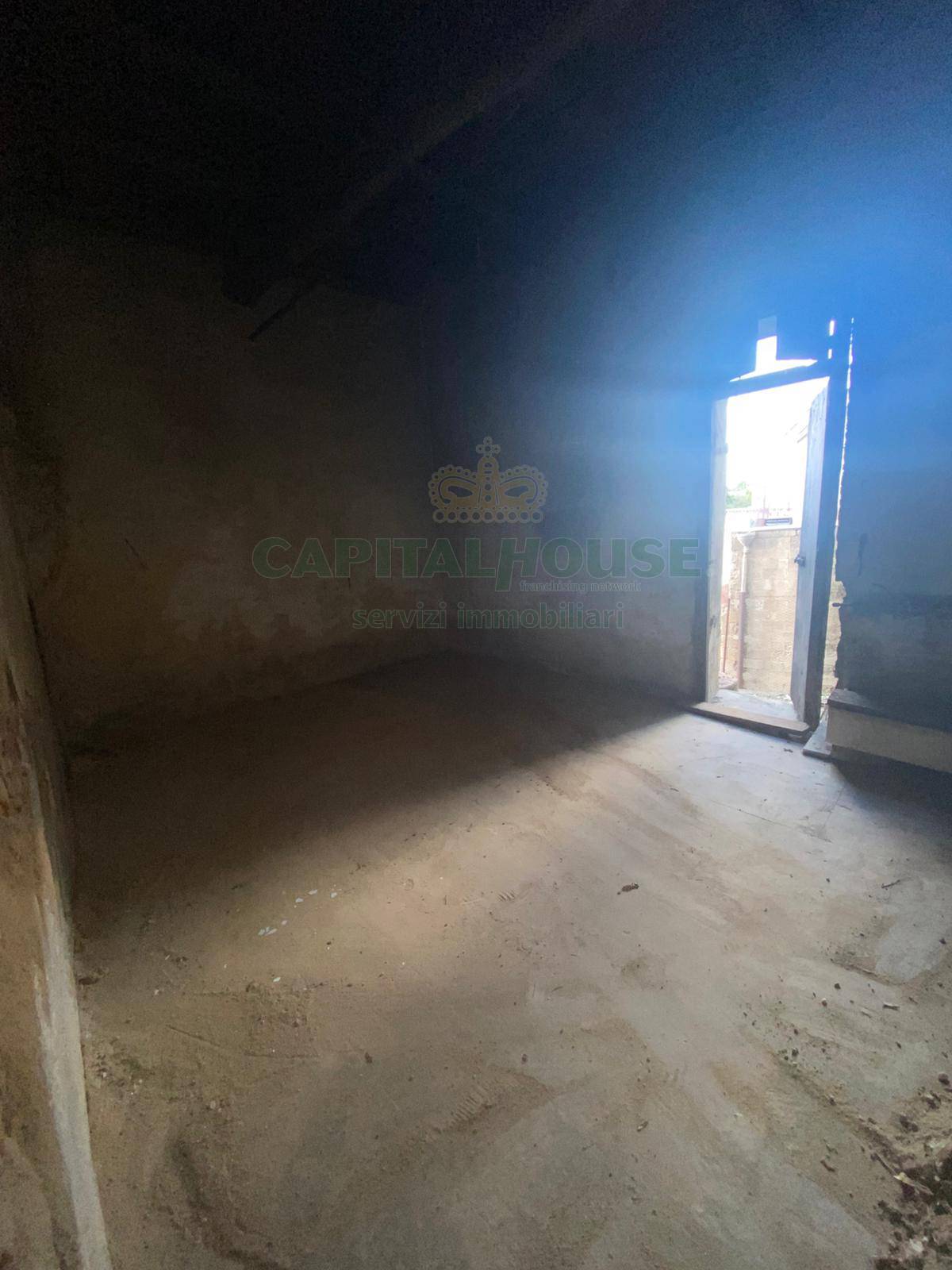 Deposito in vendita a Domicella