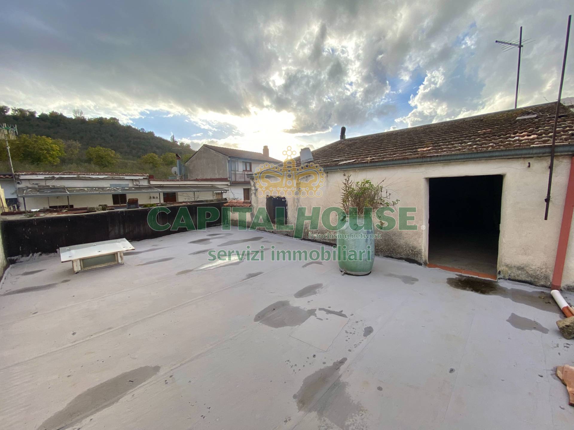 S.Indipendente in vendita a Domicella, Casola