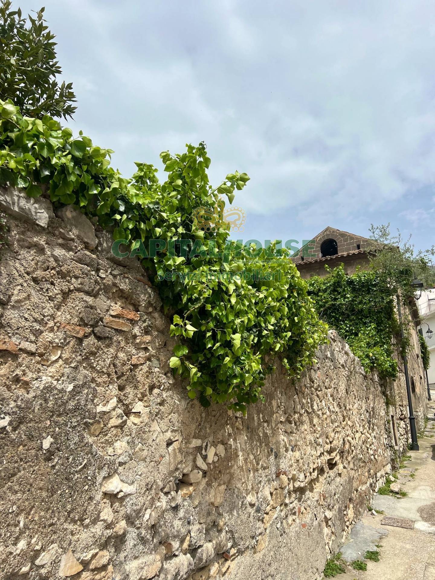 Rudere in vendita a Lauro