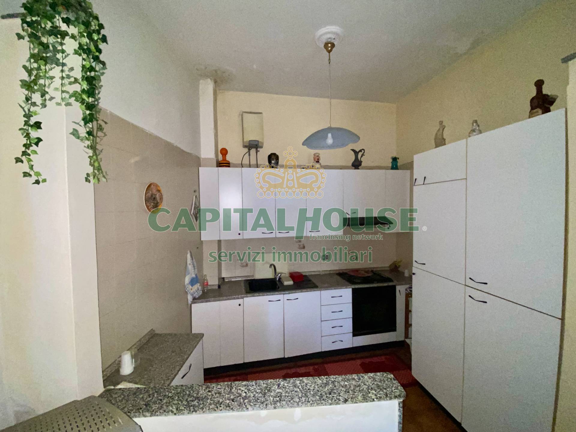 S.Indipendente in vendita a Domicella, Casola