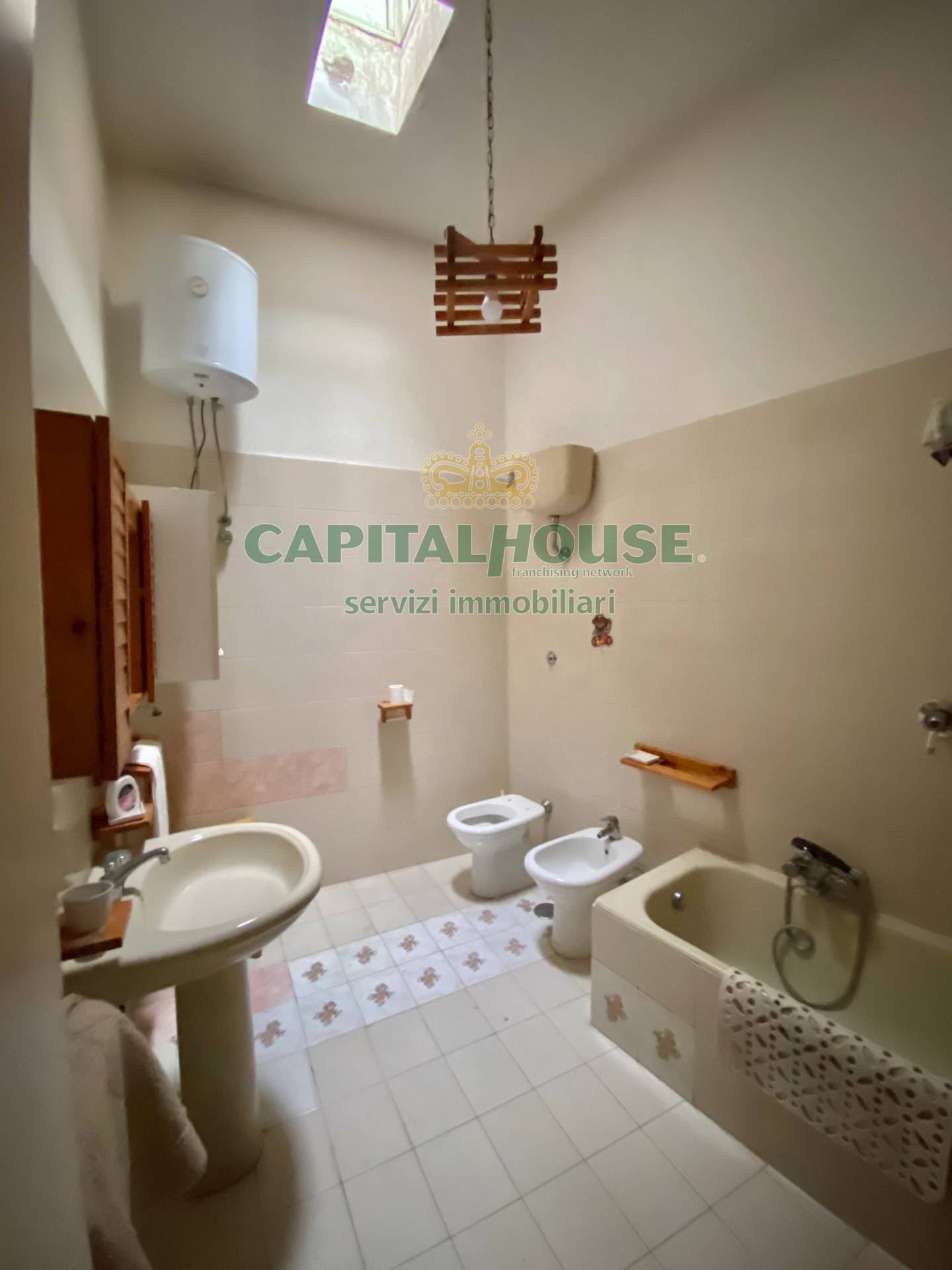 S.Indipendente in vendita a Domicella, Casola