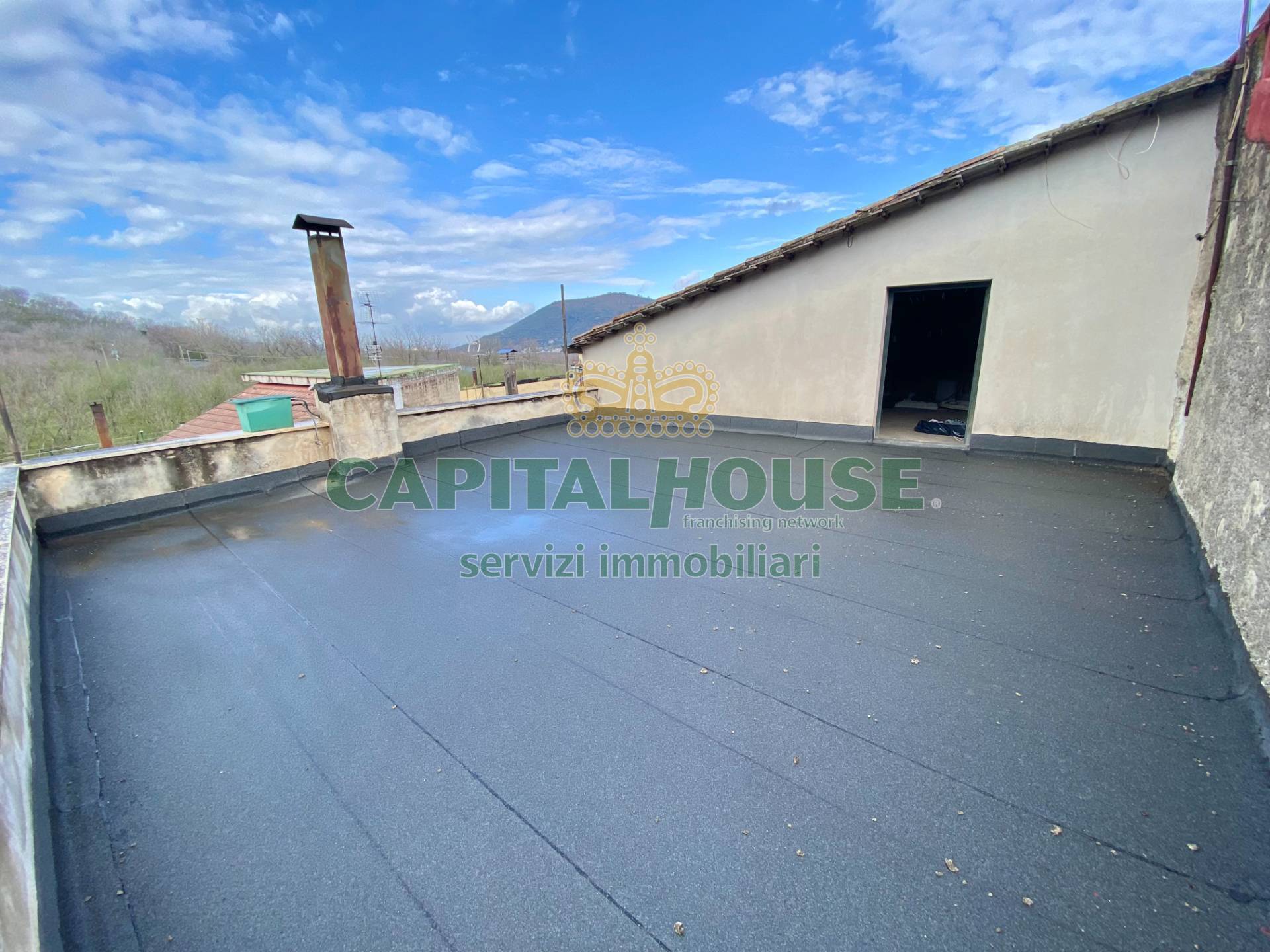 S.Indipendente in vendita a Domicella, Casola