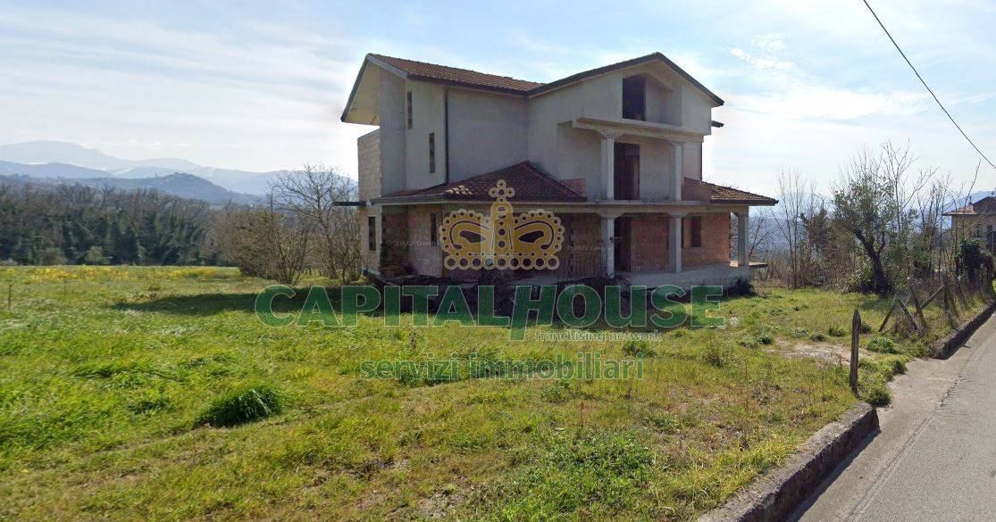 Casa indipendente in vendita a Pratola Serra