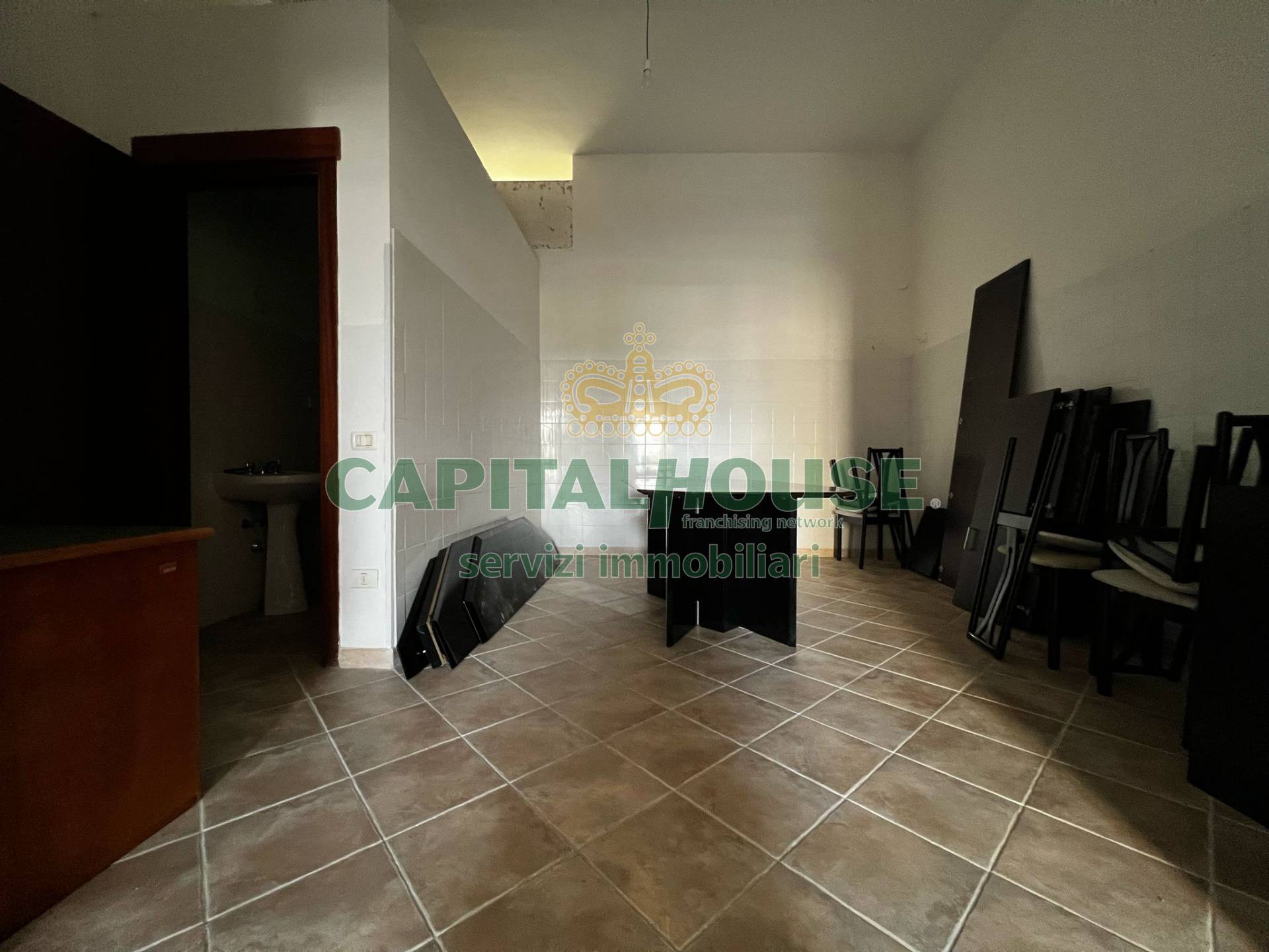 Commerciale in affitto a Manocalzati