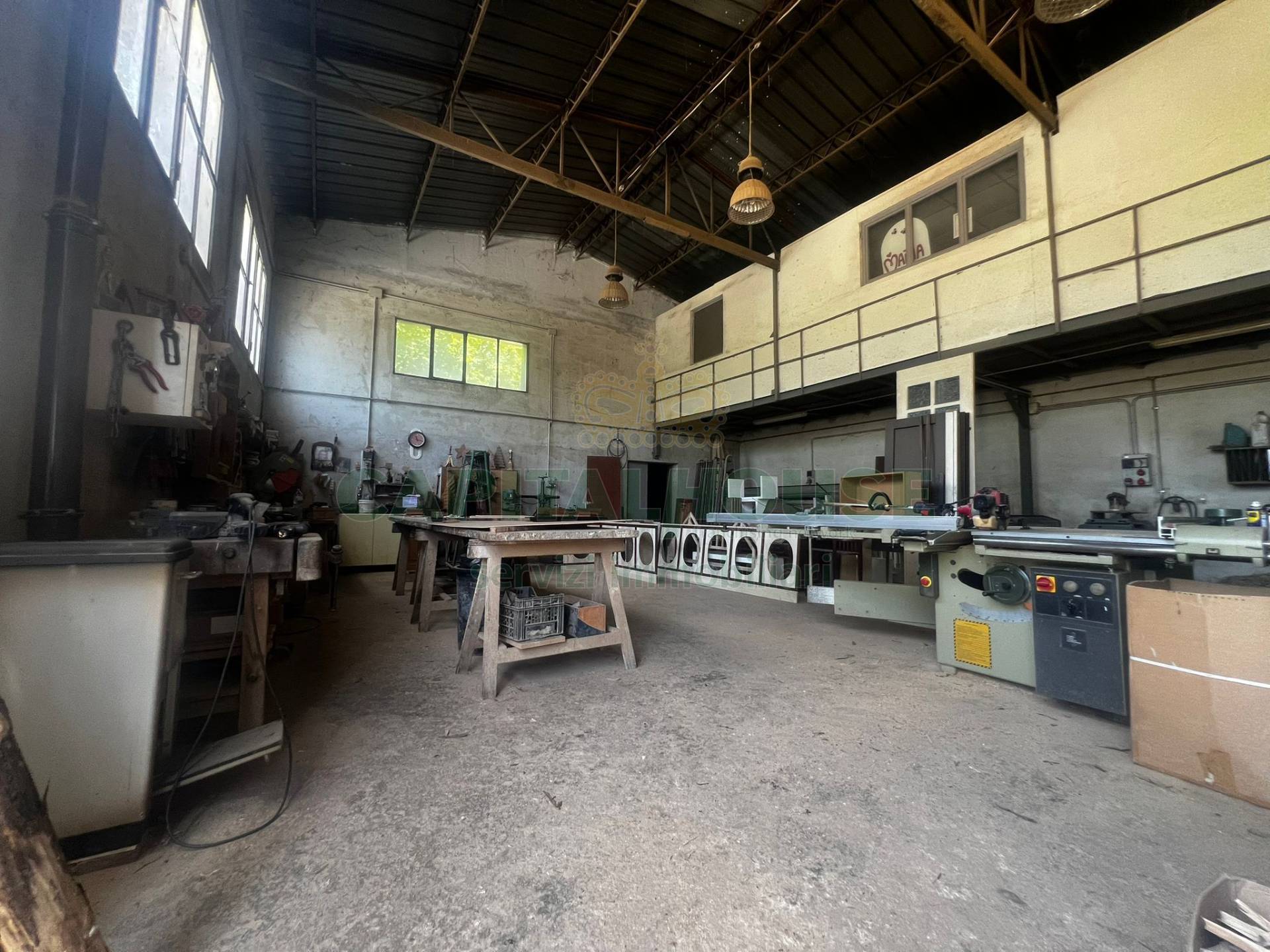 Commerciale in affitto a Manocalzati