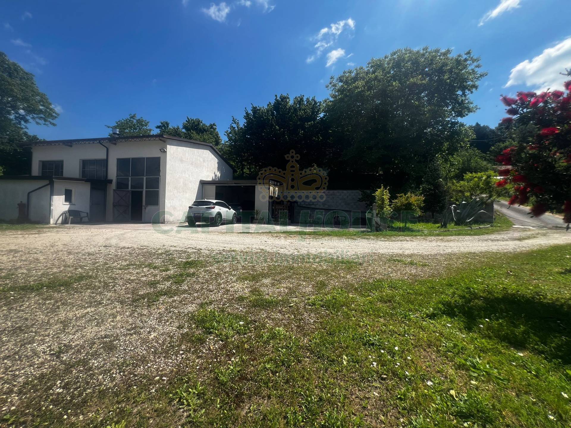 Commerciale in affitto a Manocalzati