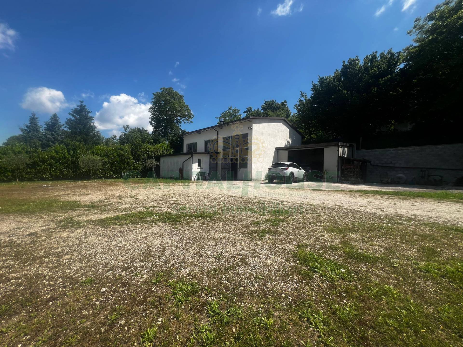 Commerciale in affitto a Manocalzati