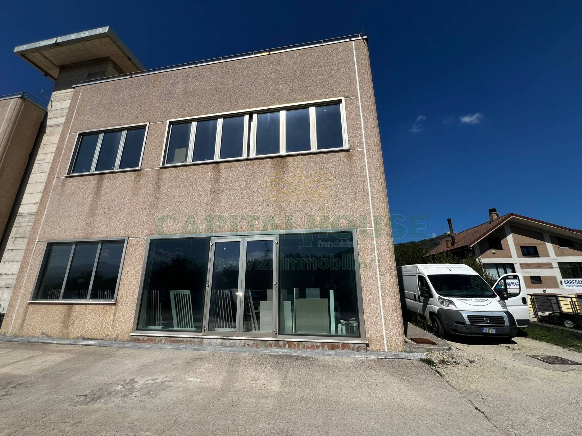 Capannone in affitto a Montefredane