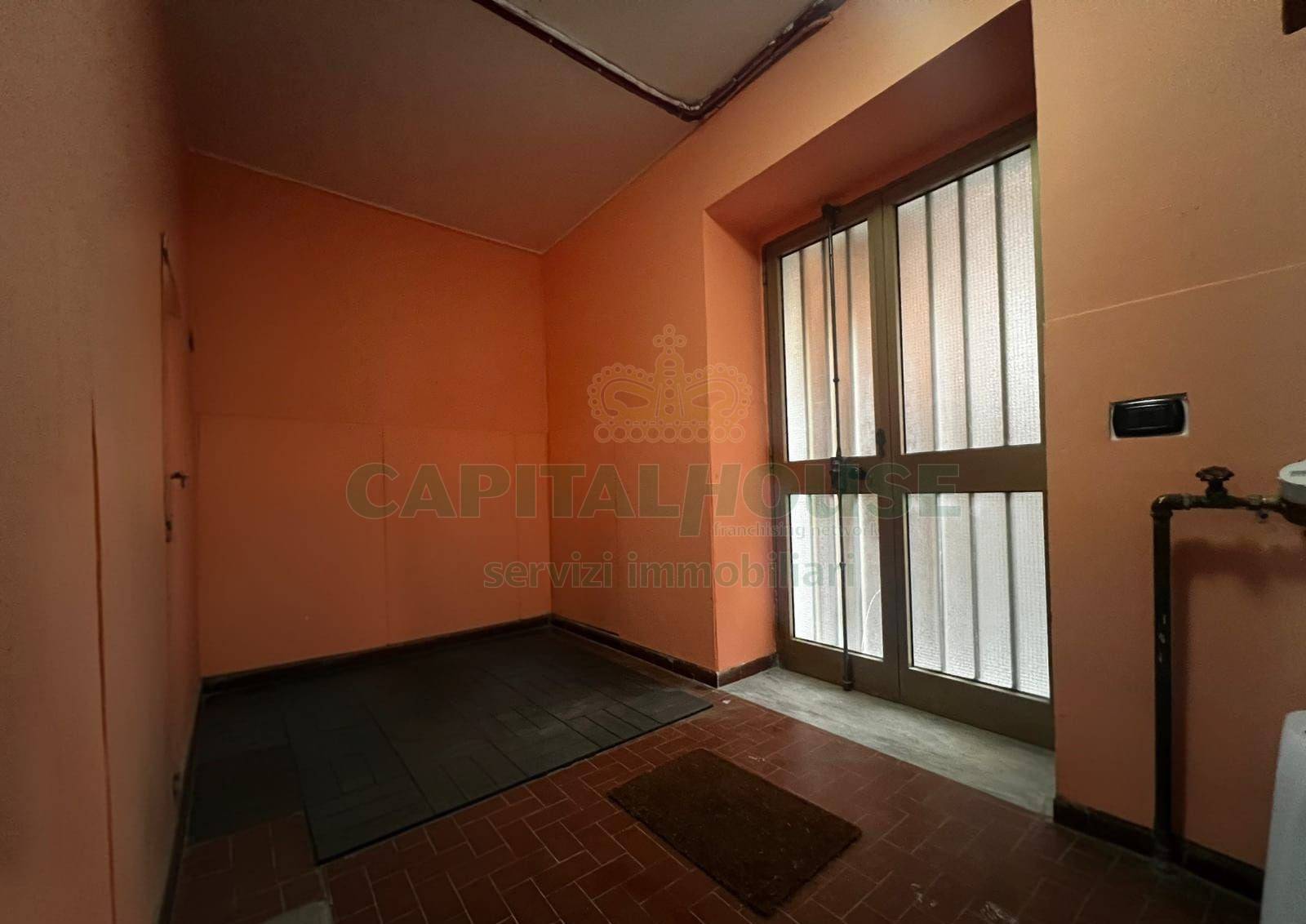 Box o garage in vendita a Parolise