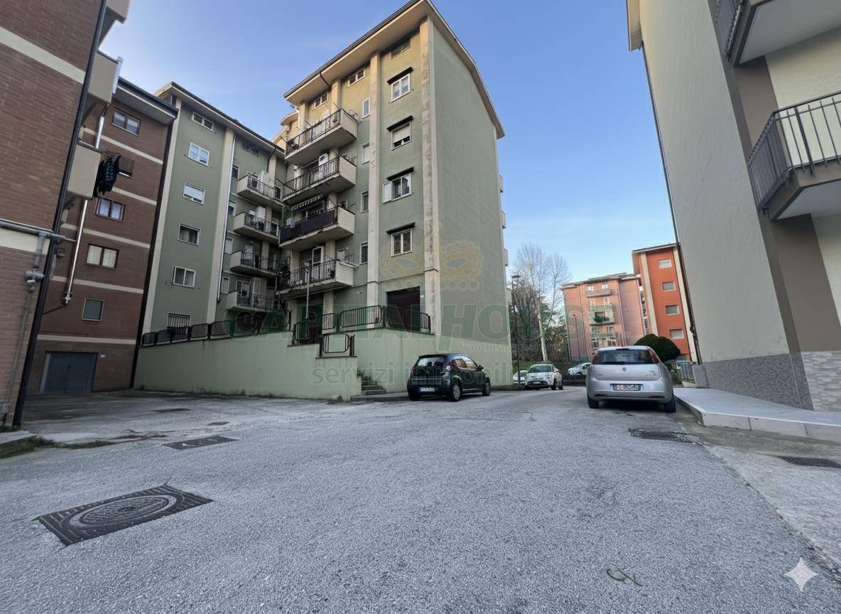 Deposito in vendita a Atripalda