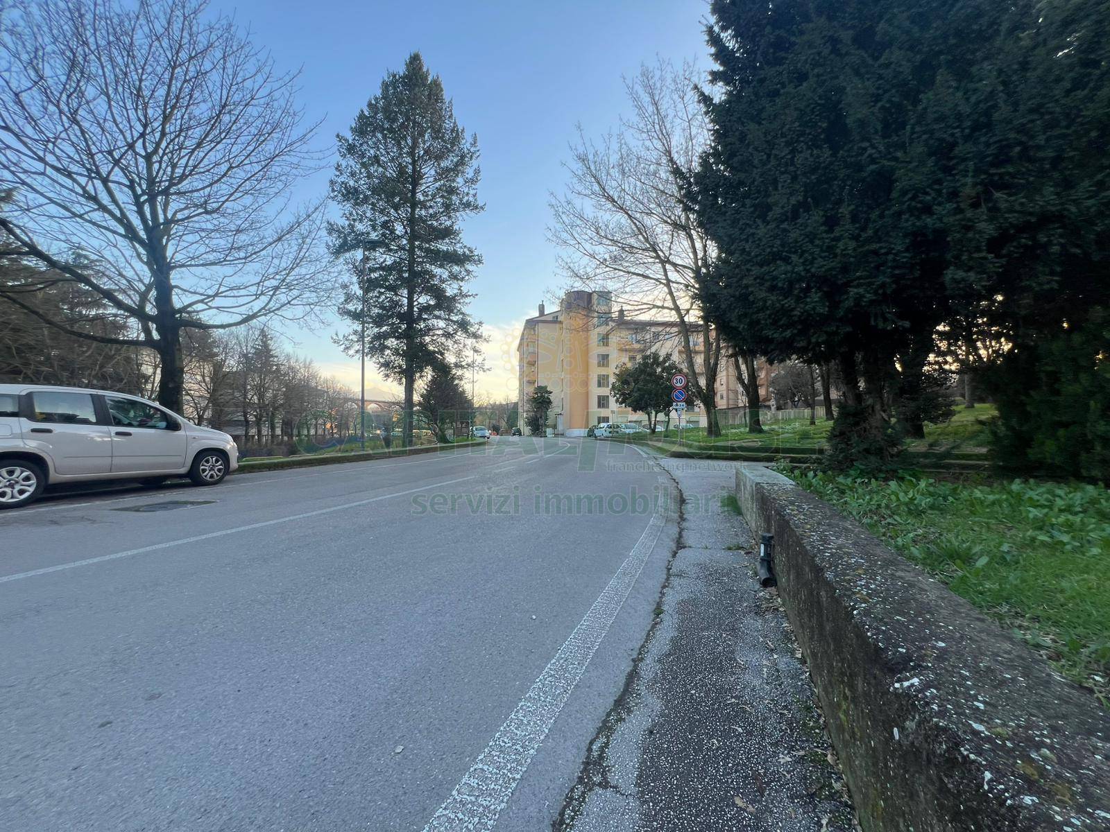 Deposito in vendita a Atripalda