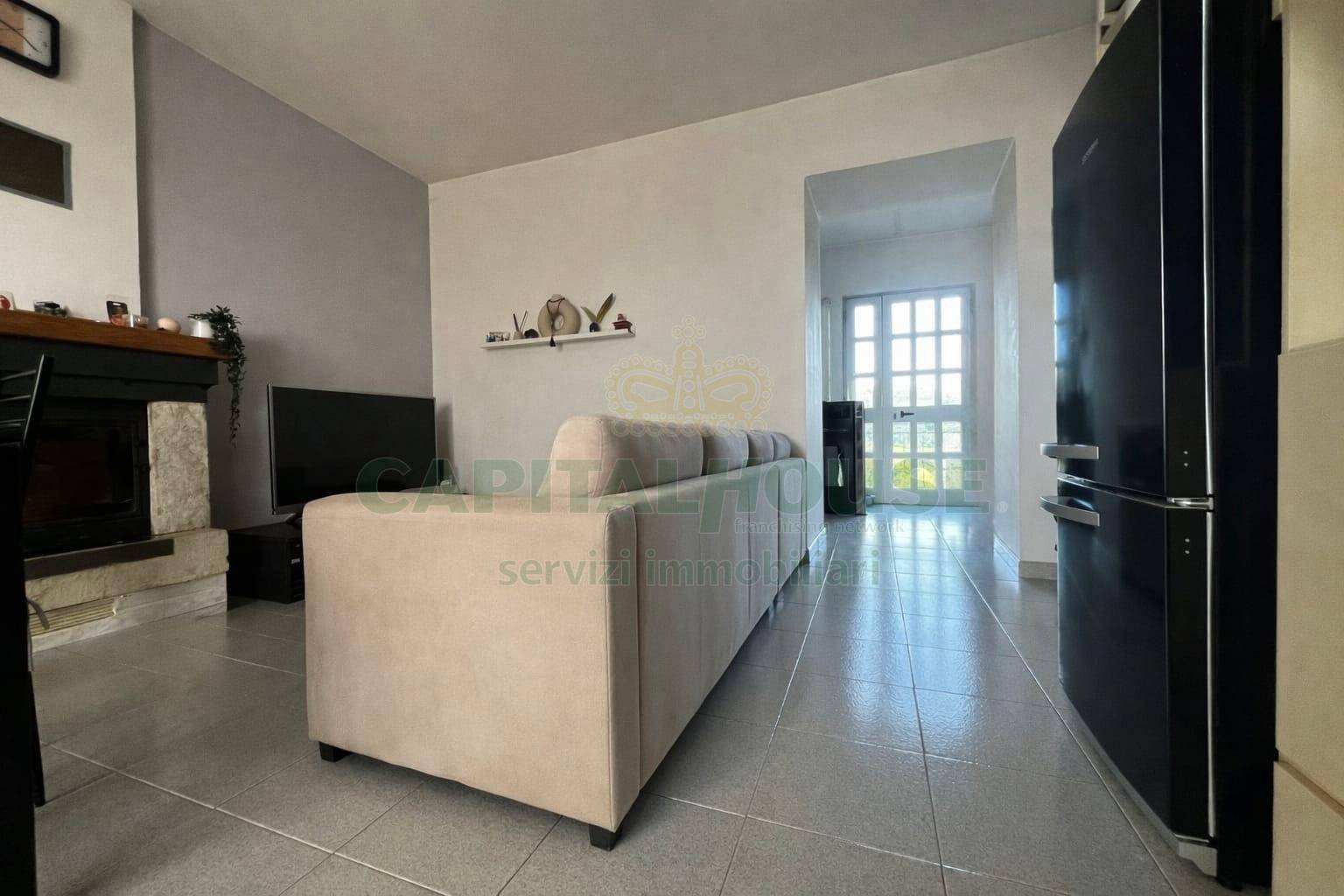 S.Indipendente in vendita a Pratola Serra