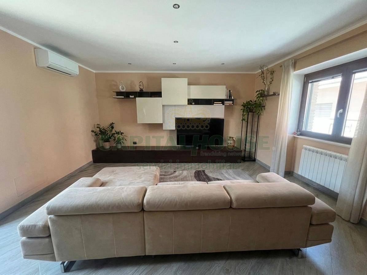 S.Indipendente in vendita a Pratola Serra