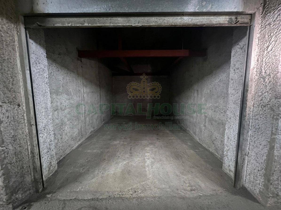 Box o garage in vendita a Atripalda