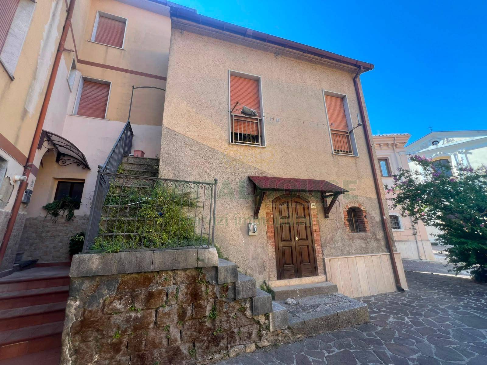 S.Indipendente in vendita a Aiello del Sabato