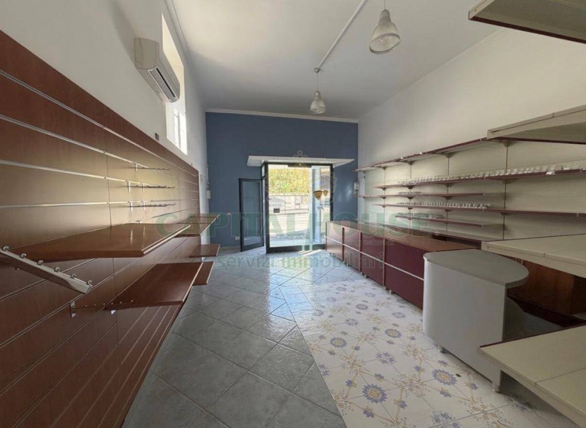Commerciale in vendita a Serino