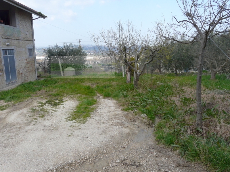 Casolare in vendita a Torano Nuovo