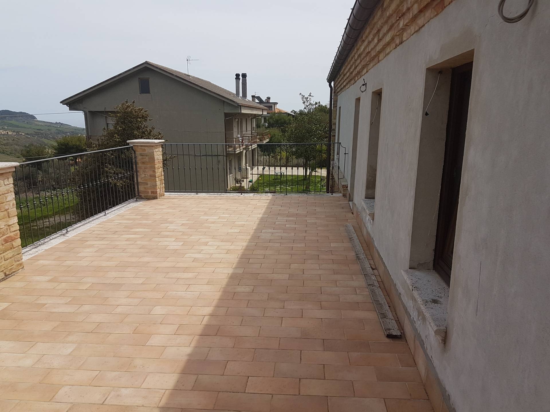 Casolare in vendita a Acquaviva Picena, Forola