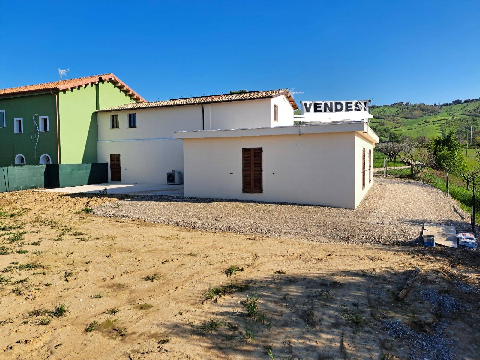 Casa singola in vendita a Maltignano, Caselle di Maltignano