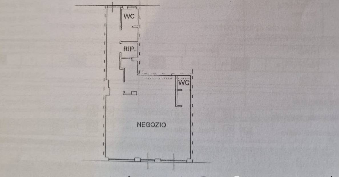 Locale commerciale in affitto a San Benedetto del Tronto