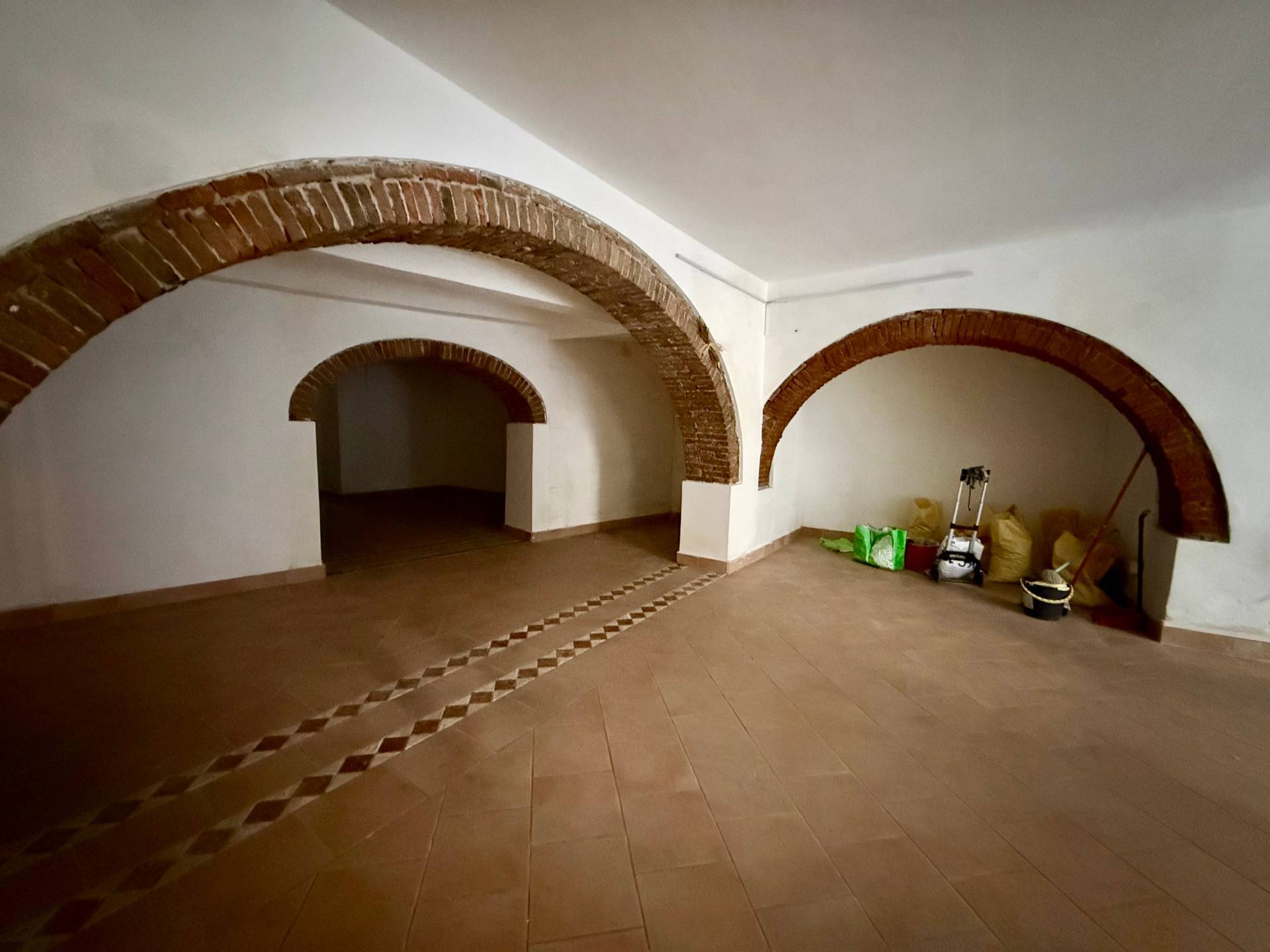 3 locali in vendita a Orbetello, Centro storico