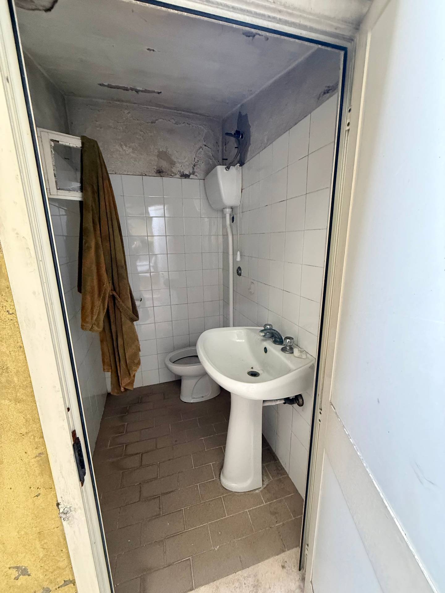 2 locali in vendita a Orbetello, Centro storico