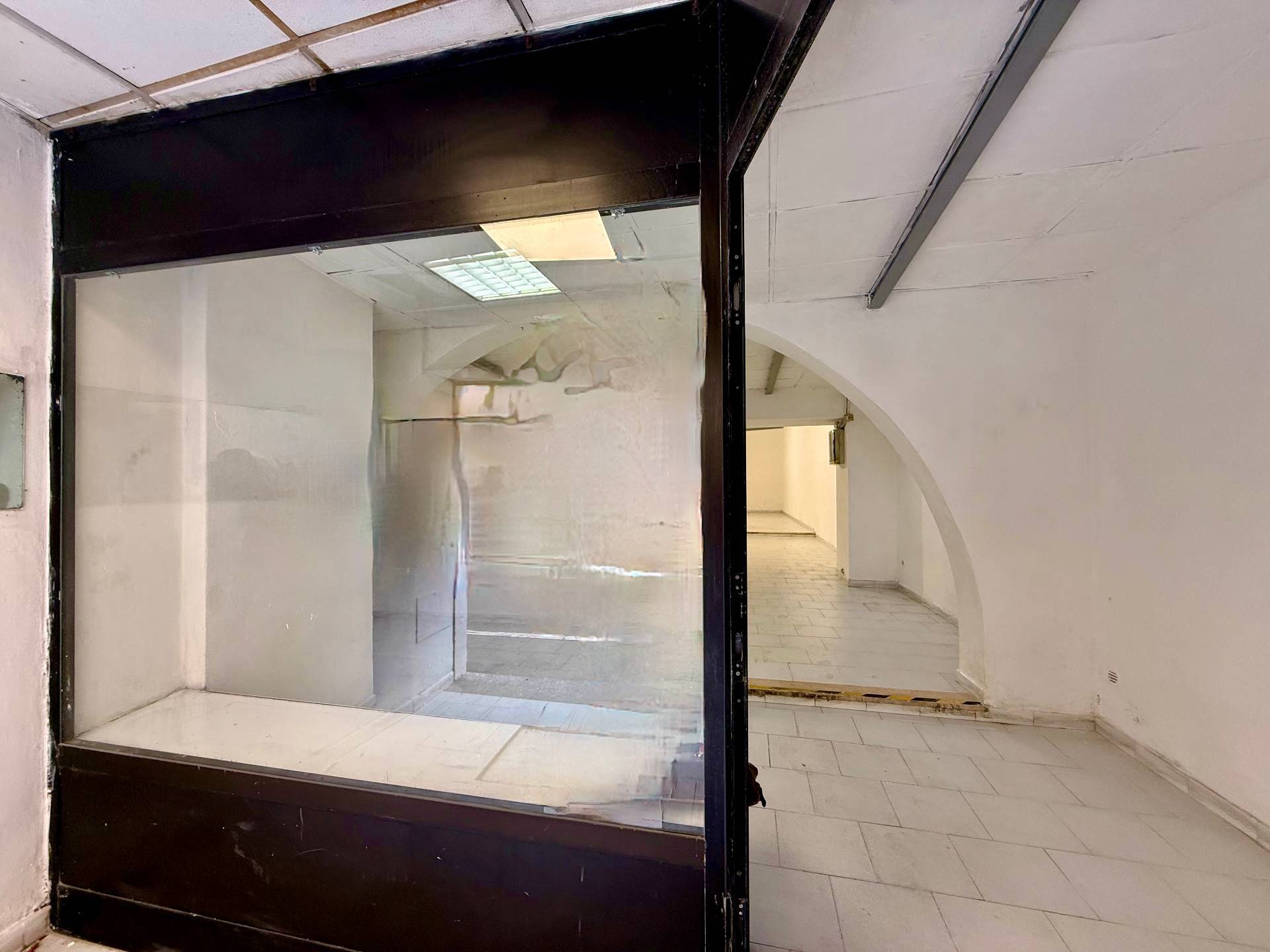 2 locali in vendita a Orbetello, Centro storico