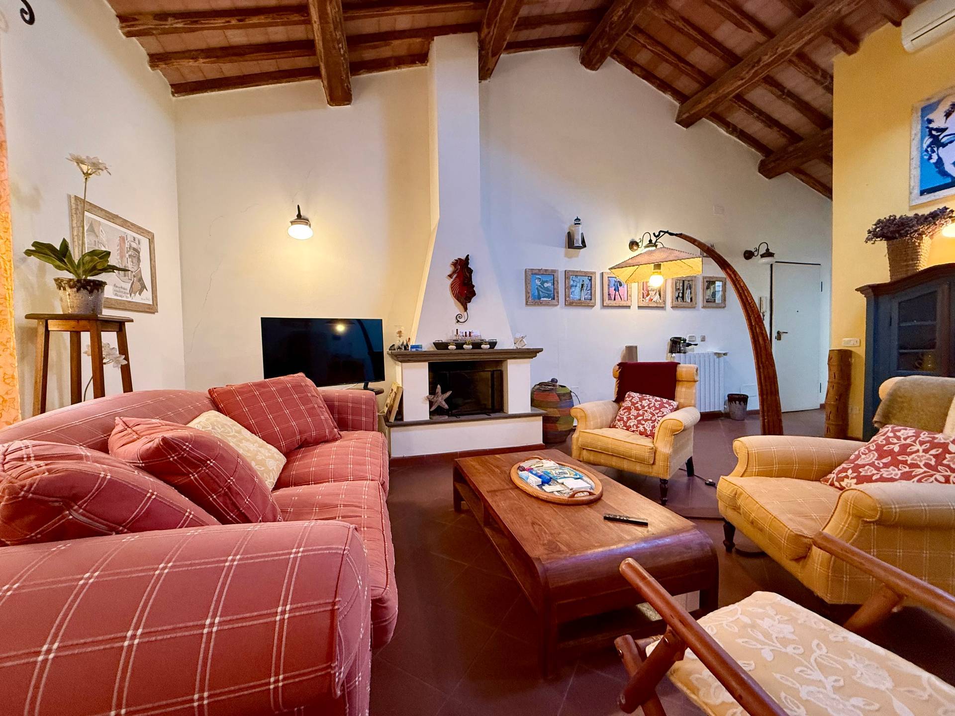 Appartamento in vendita a Orbetello, Centro storico