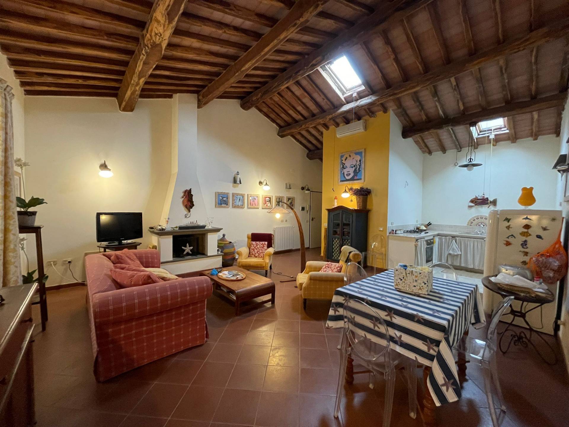 Appartamento in vendita a Orbetello, Centro storico