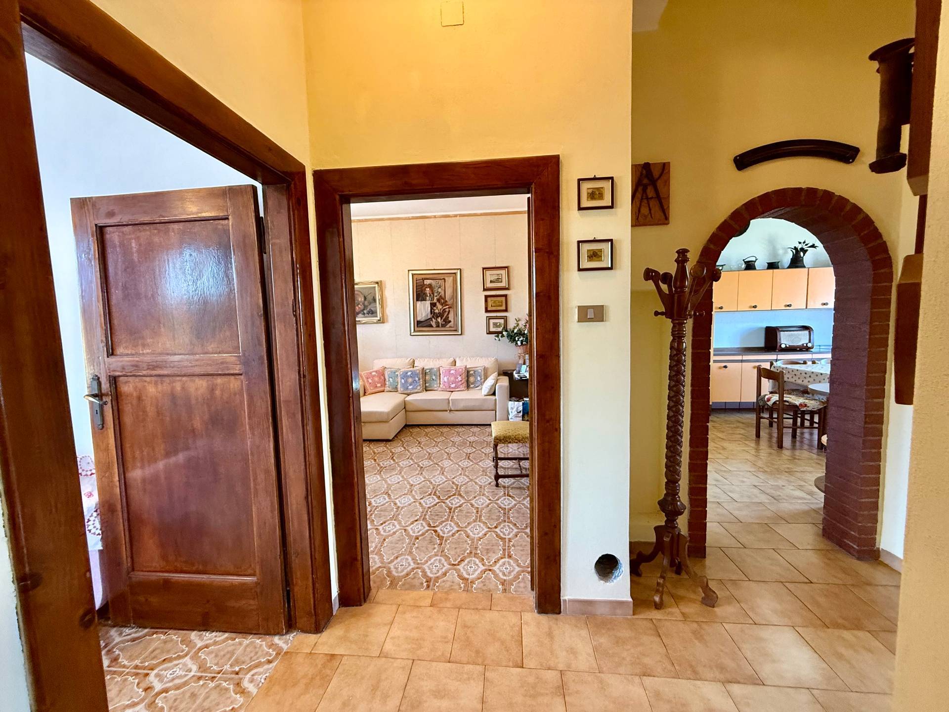 4 o pi locali in vendita a Orbetello, Orbetello Scalo