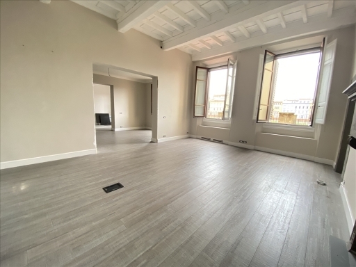 Appartamento con terrazzo, Firenze piazza del duomo-piazza della signoria