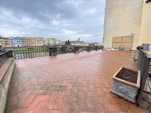 Appartamento con terrazzo, Firenze piazza del duomo-piazza della signoria