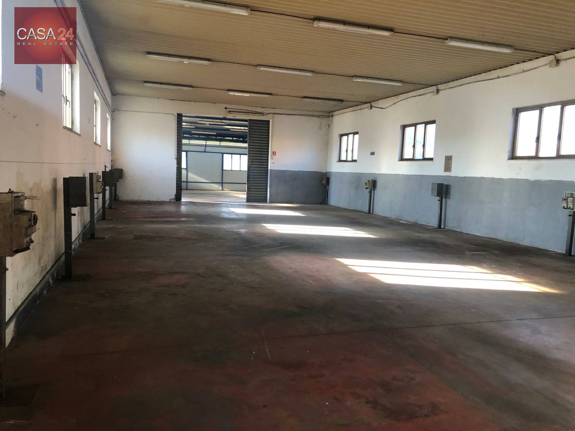 Capannone Artigianale in vendita a Sabaudia, Colle D'Alba