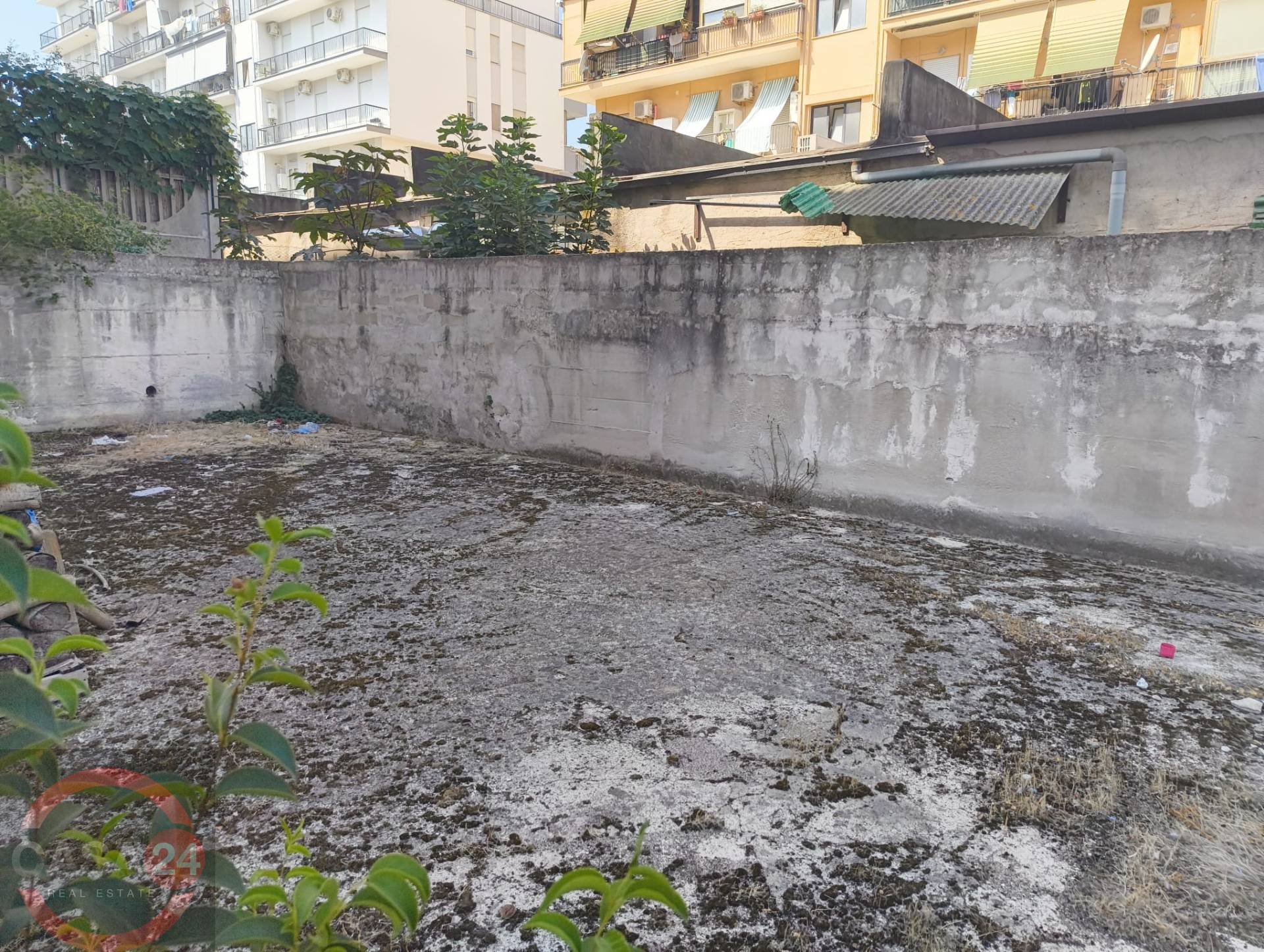 Locale commerciale in affitto a Latina, R2 Zona Piccarello