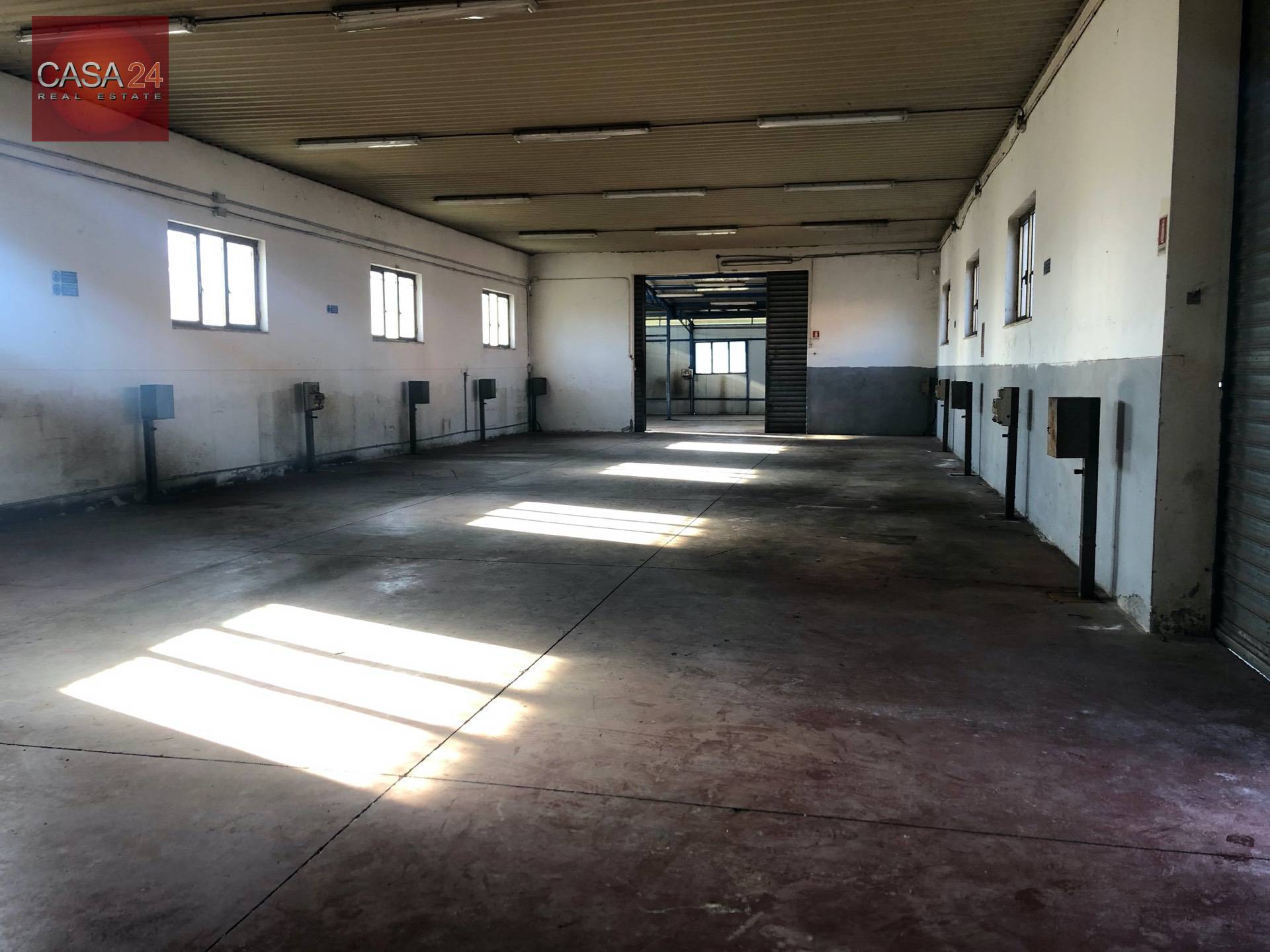 Capannone Artigianale in vendita a Sabaudia, Colle D'Alba