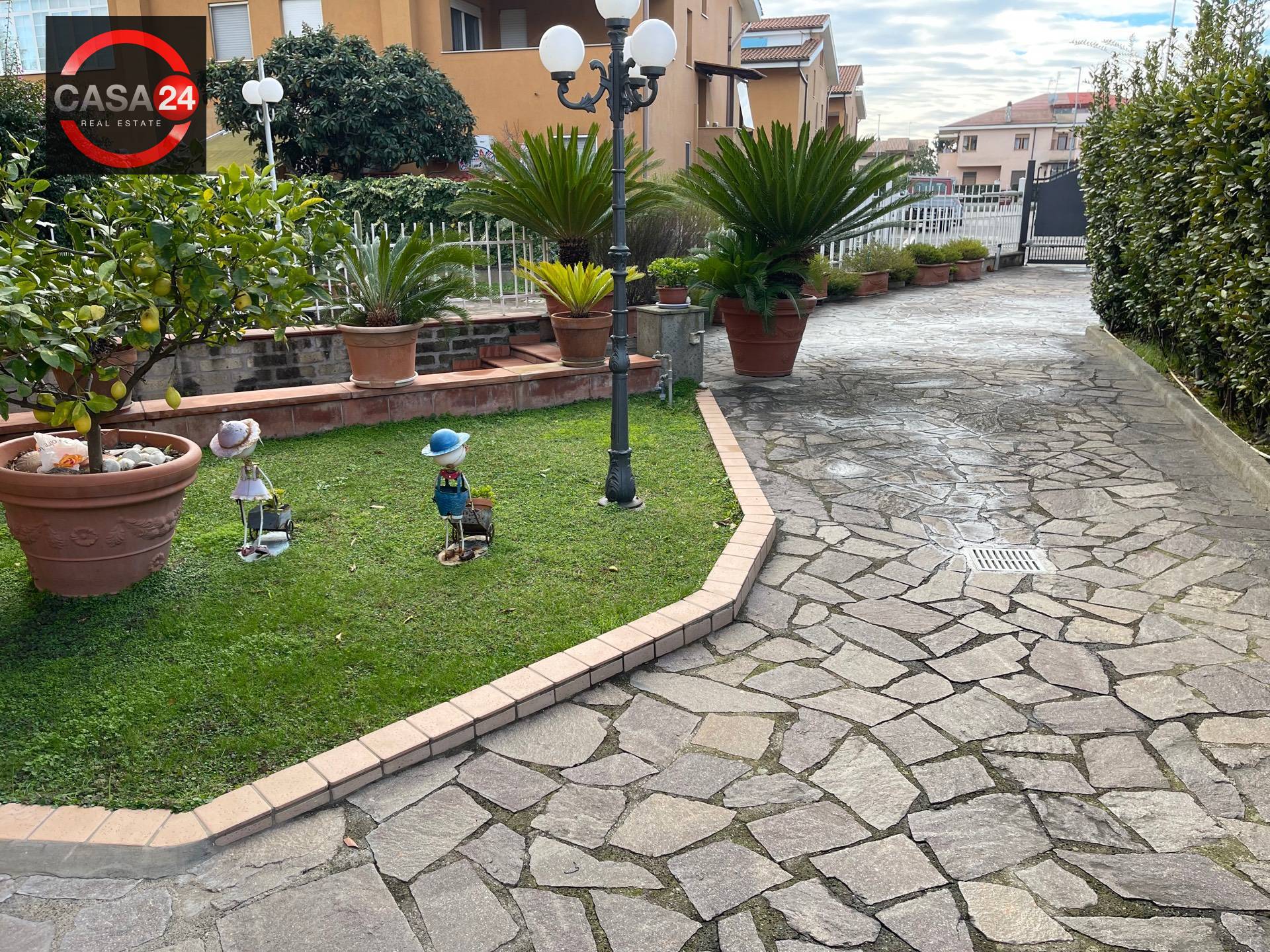 Villa in vendita a Latina, Q3 Centro Morbella