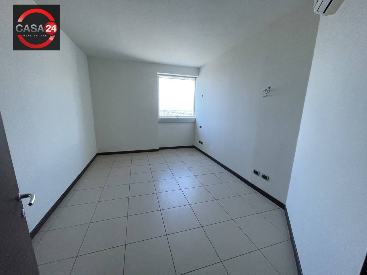 Studio/Ufficio in vendita a Latina, R0 Zona Centrale