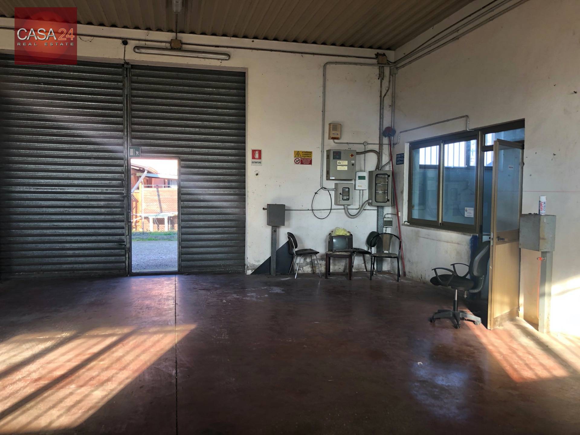 Capannone Artigianale in vendita a Sabaudia, Colle D'Alba