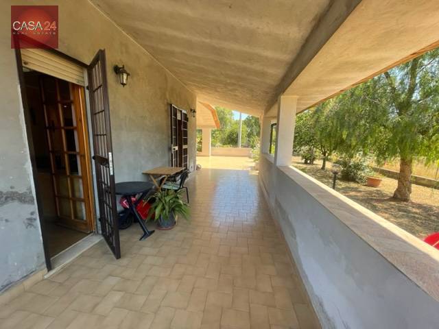 Villa in vendita a Sabaudia, Colle D'Alba