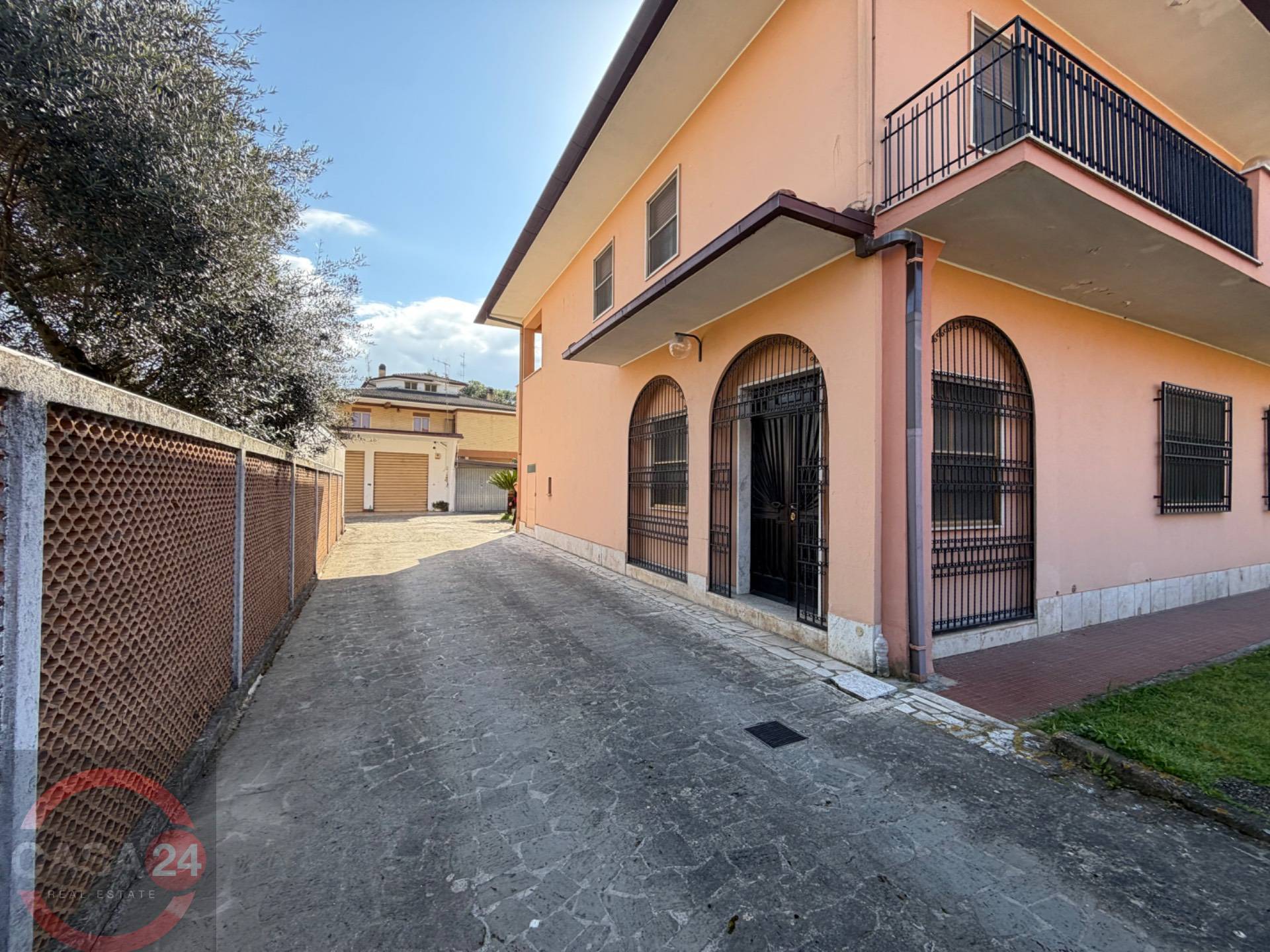 Villa in vendita a Latina, Latina Scalo