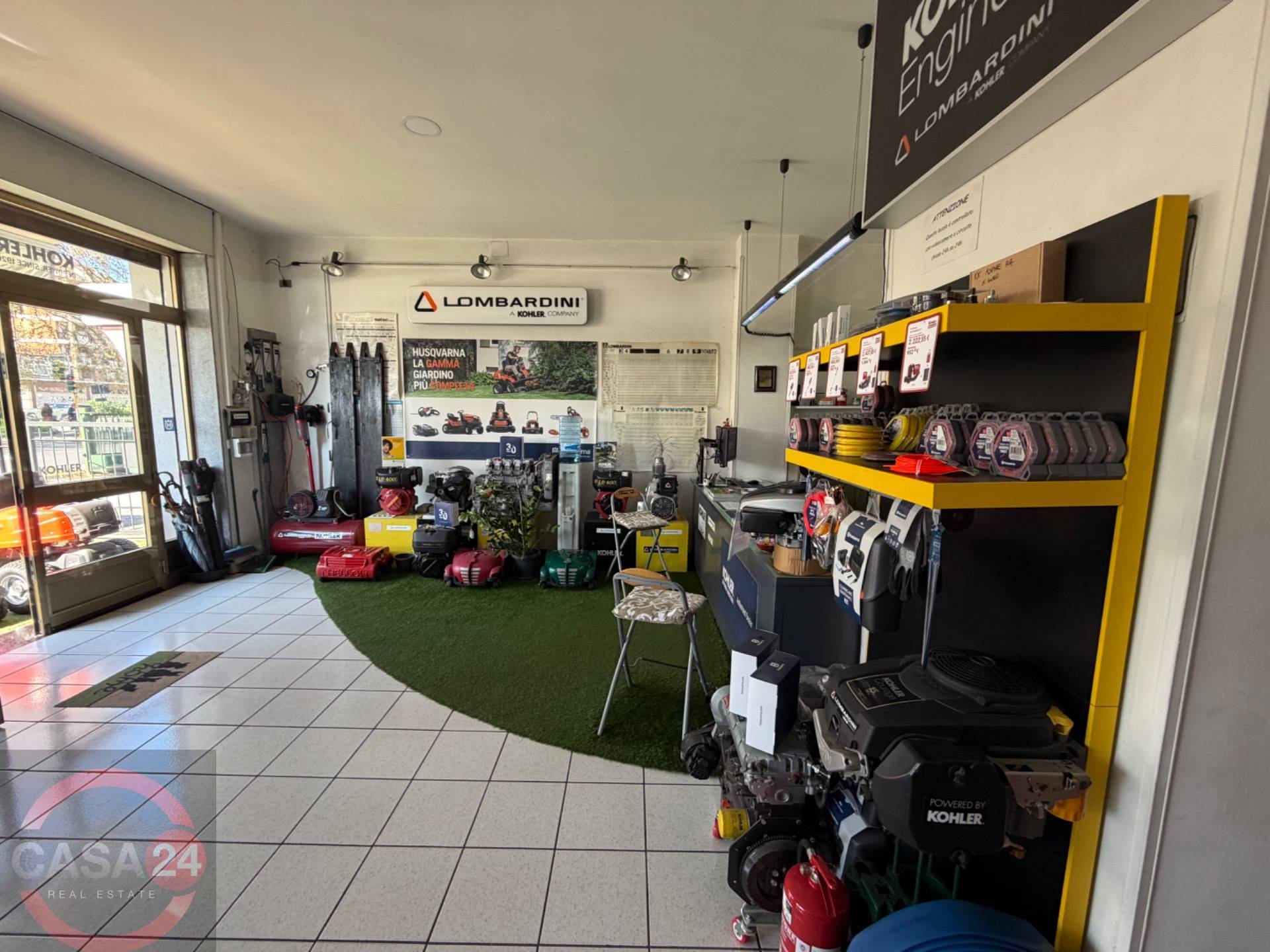 Locale commerciale in vendita a Latina, R5 Zona Ex SVar