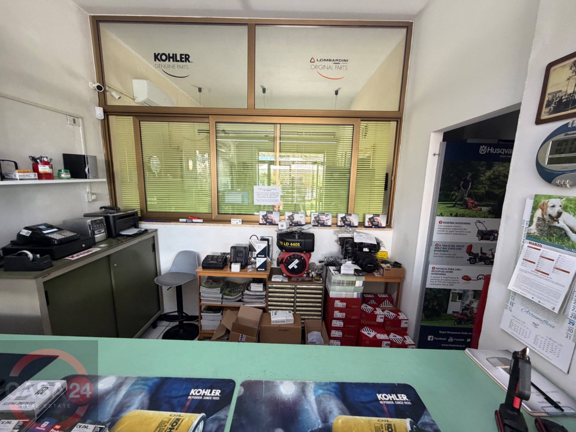 Locale commerciale in vendita a Latina, R5 Zona Ex SVar