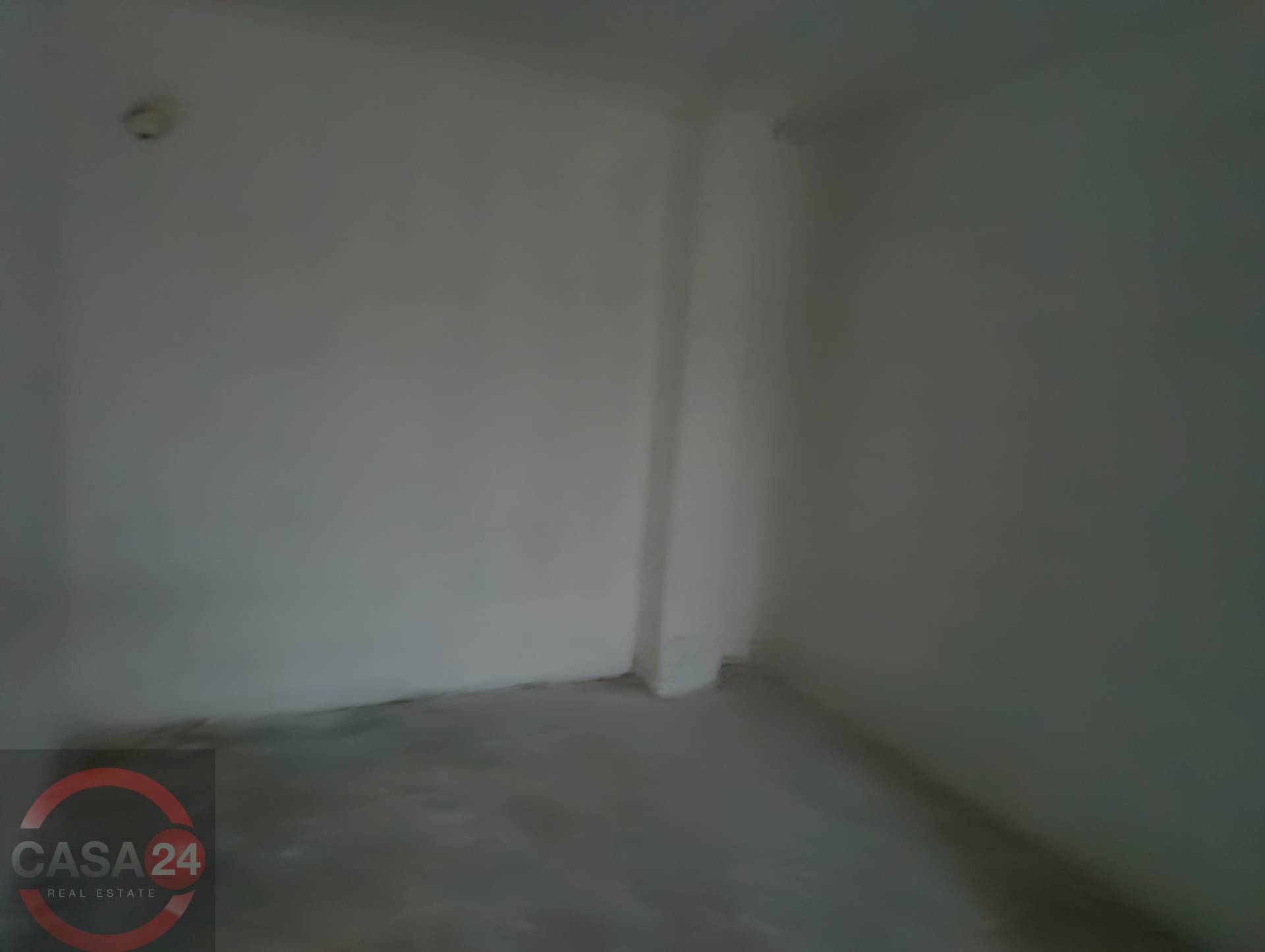 Locale commerciale in vendita a Latina, R4 Zona S. Maria Goretti