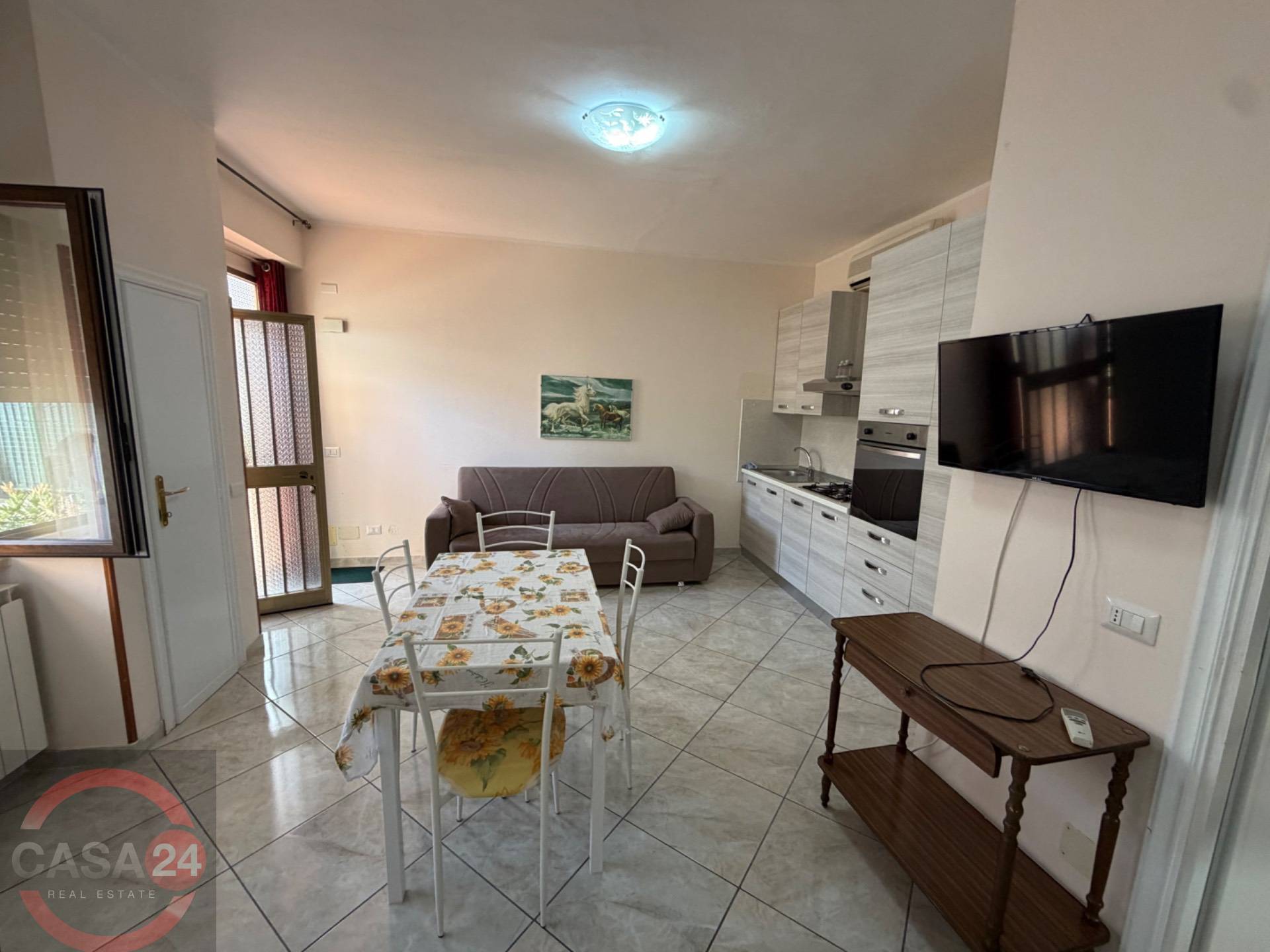 Appartamento con giardino in vendita a Latina, Latina Scalo