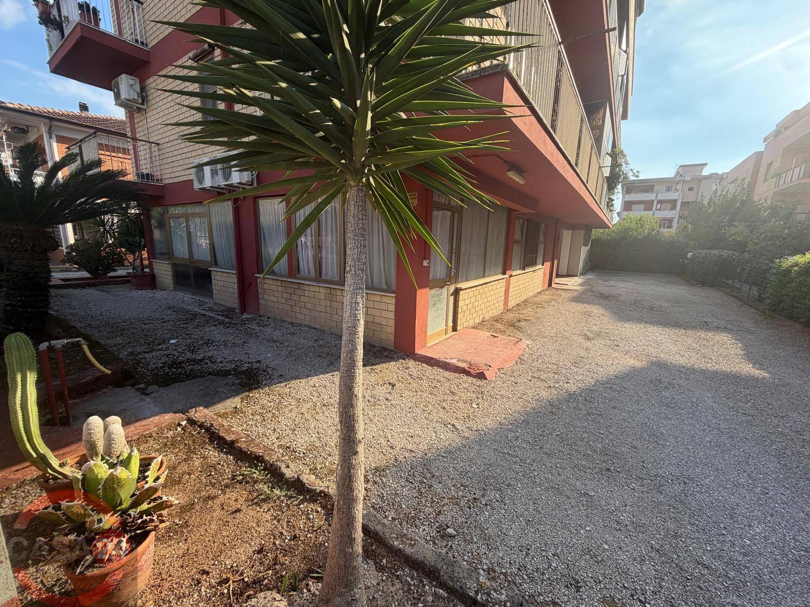 Appartamento con giardino in vendita a Pontinia