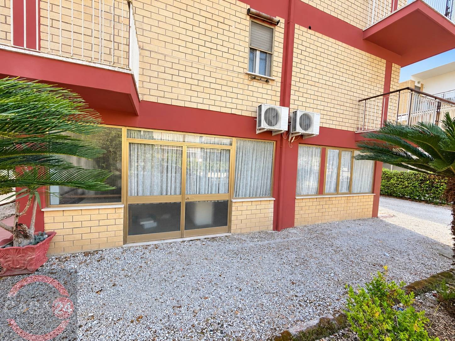 Appartamento con giardino in vendita a Pontinia
