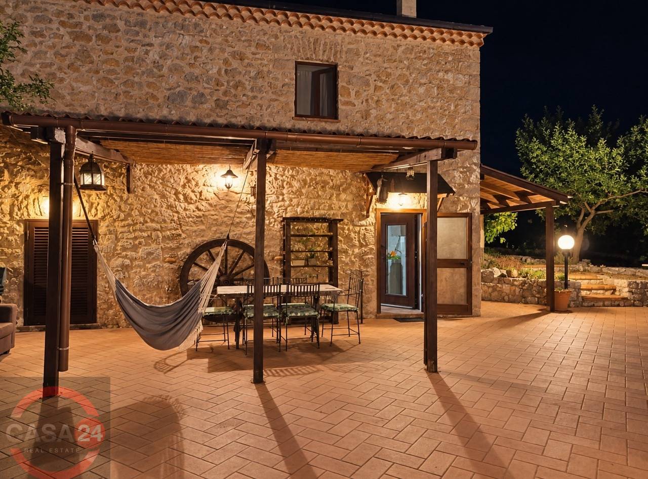 Casale - Rustico in vendita a Terracina