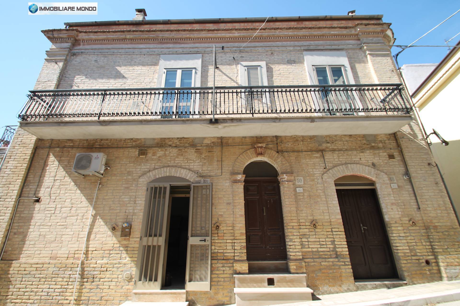 Casa indipendente con terrazzo a Ururi