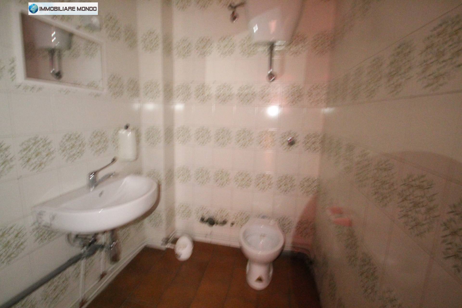 Locale commerciale in affitto a Termoli, Piazza del Papa