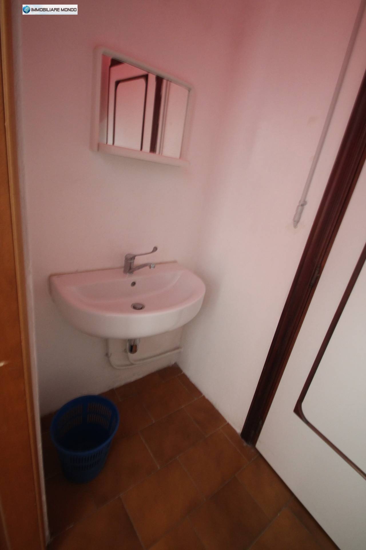 Locale commerciale in affitto a Termoli, Piazza del Papa